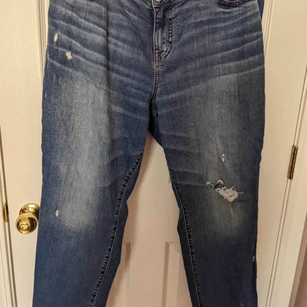 TORRID Boyfriend Straight Leg Stretch Jeans, Distressed - Picture 16 of 16